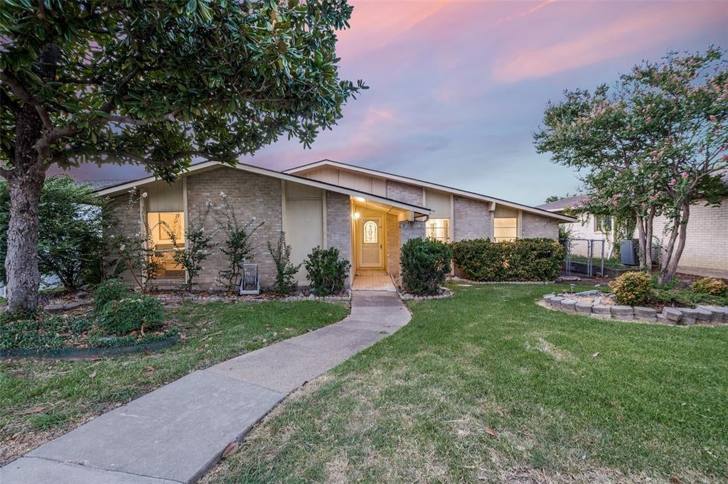 3020 Ravine Trail