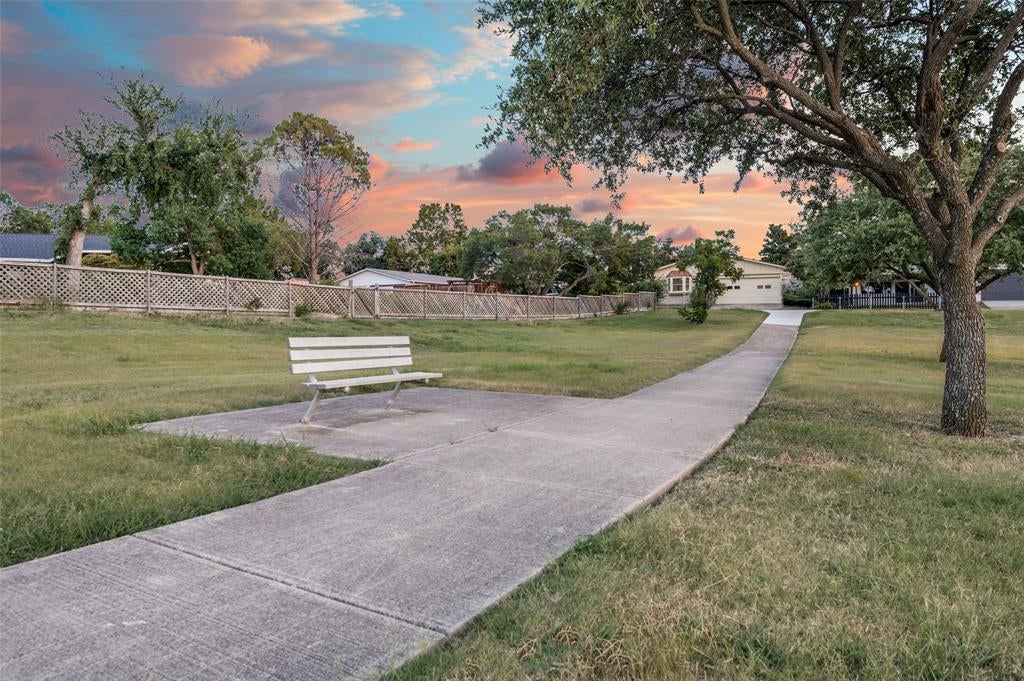 3020 Ravine Trail
