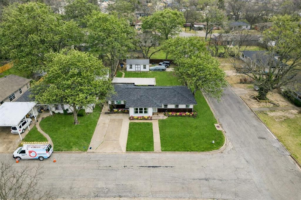 1401 N Highland Avenue