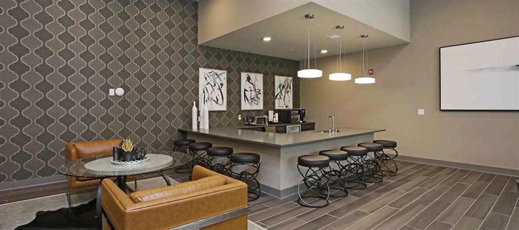 PARK LANE CONDO - PARK LANE COURT - Residential Lease