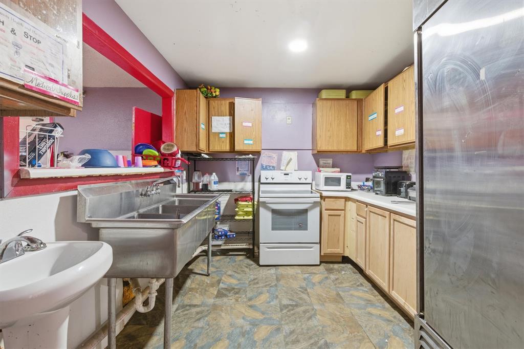 Inglewood Park 03 - Commercial Sale