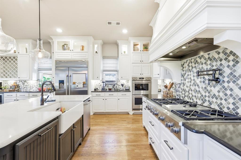 Frisco, Texas, 75033, United States, 5 Bedrooms Bedrooms, ,6 BathroomsBathrooms,Residential,Pending,2045789