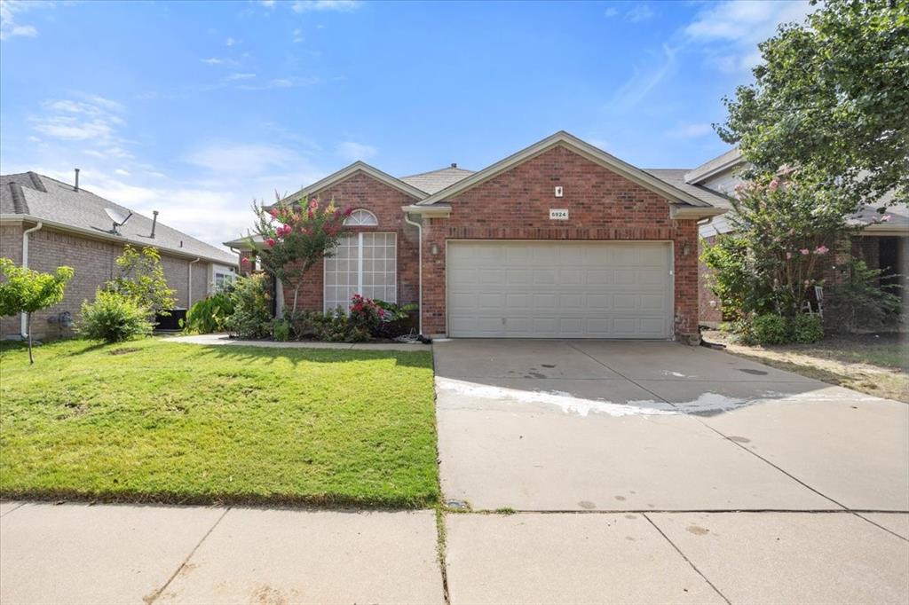 5924 Center Ridge Drive