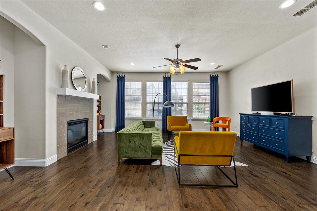 6640 Lost Star Lane