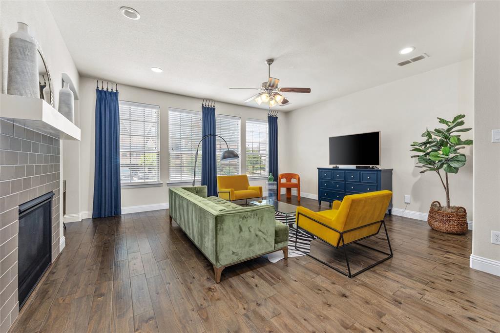 6640 Lost Star Lane