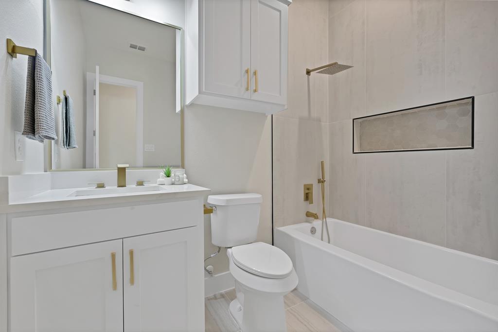 chamberlain Arlington Heights 1st - Residential