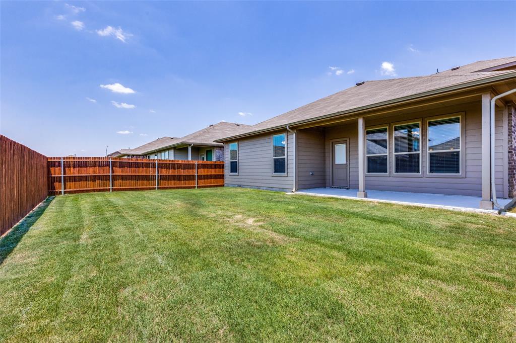 TRAILS OF ELIZABETH CREEK - Residential Lease