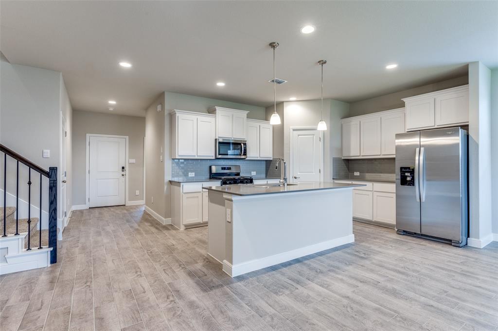 TRAILS OF ELIZABETH CREEK - Residential Lease