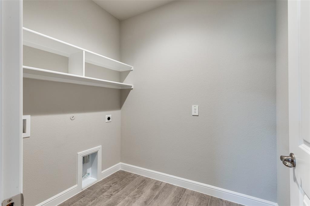 TRAILS OF ELIZABETH CREEK - Residential Lease