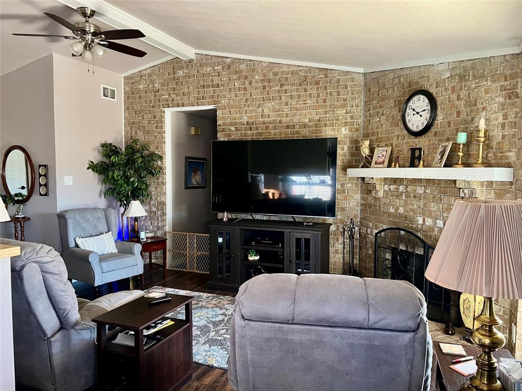 232 Hillcrest Drive