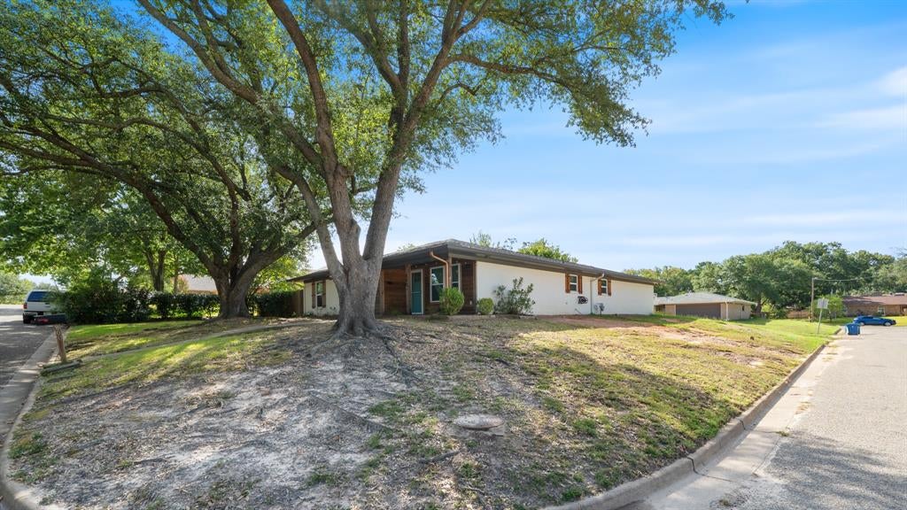 800 Angie Lane - Photo 3