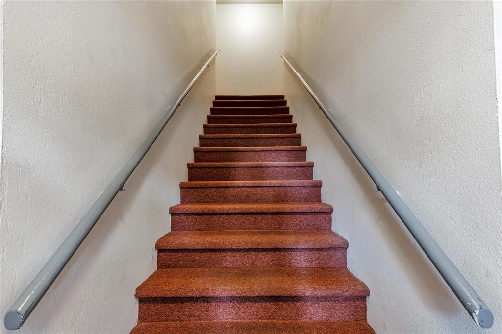 Greenbrier Place Condos - Residential Lease