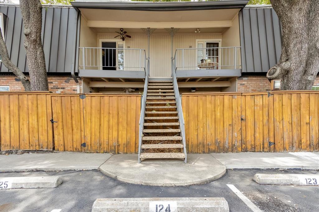 Greenbrier Place Condos - Residential Lease