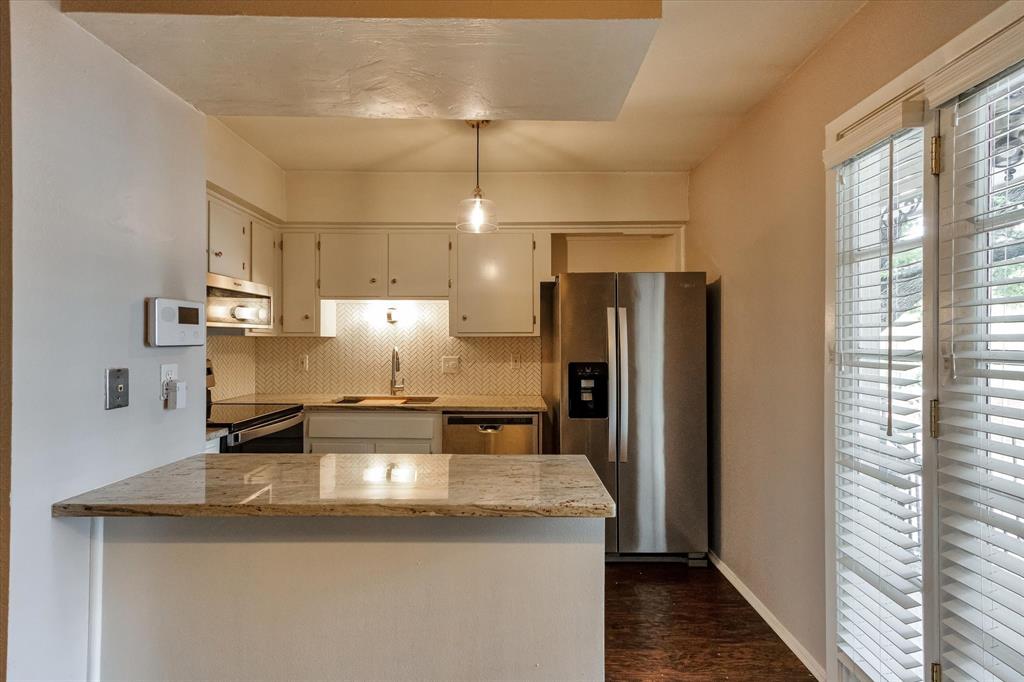 Greenbrier Place Condos - Residential Lease