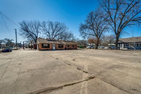 402 W Belt Line Road Cedar Hill TX 75104