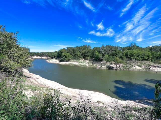 1500 Private Road 8496