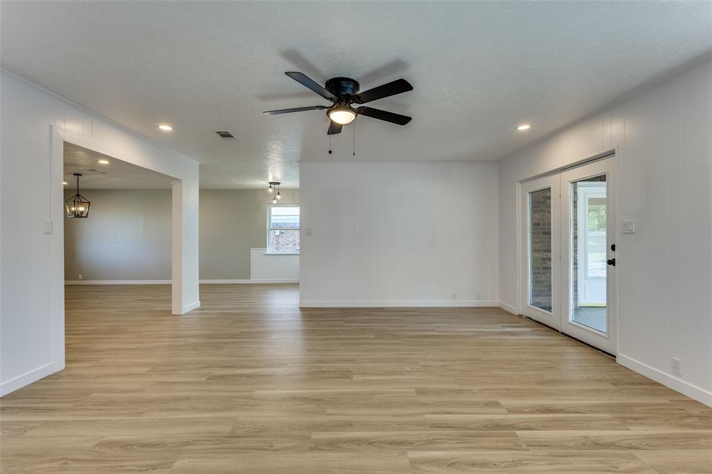 709 S Farmington Road
