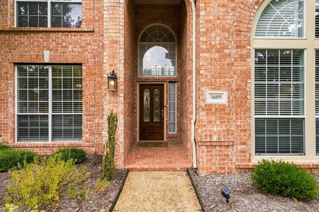 1609 Endicott Drive
