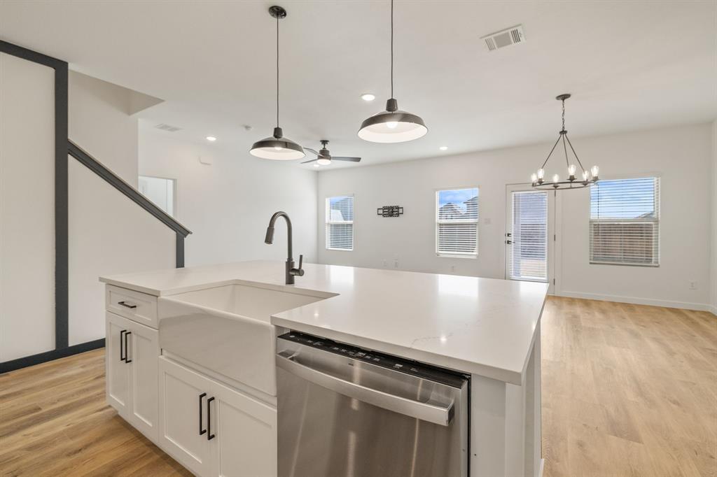 Rolling Rdg Ph 1 - Residential Lease