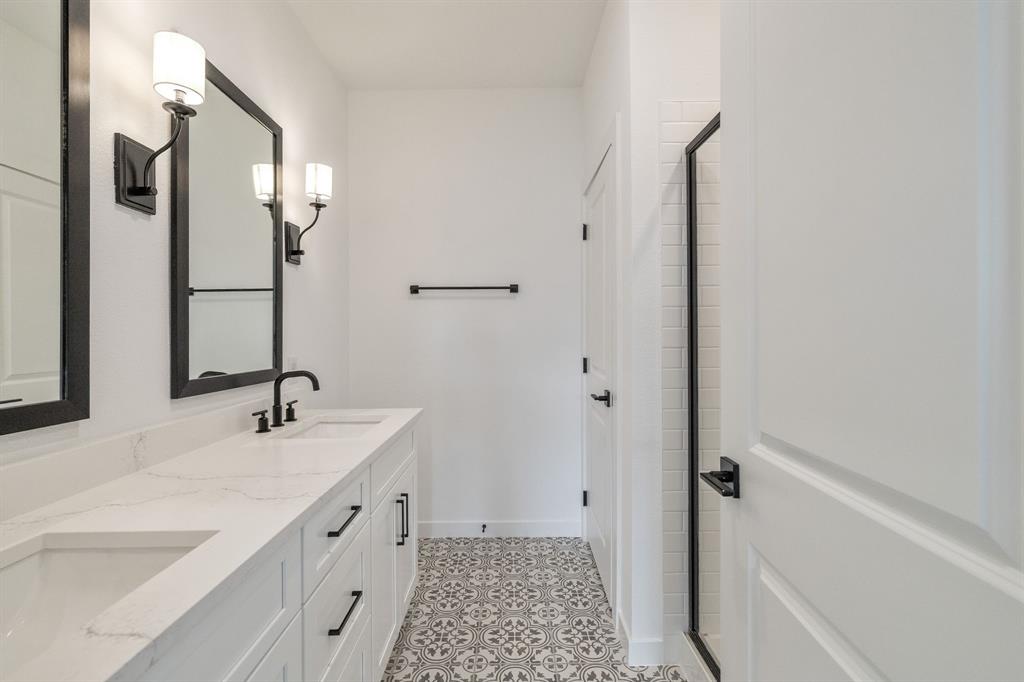 Rolling Rdg Ph 1 - Residential Lease