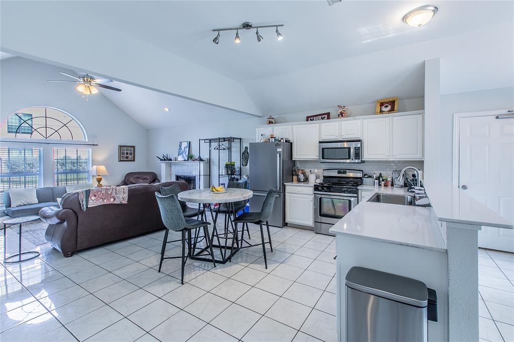 4720 San Jacinto Street