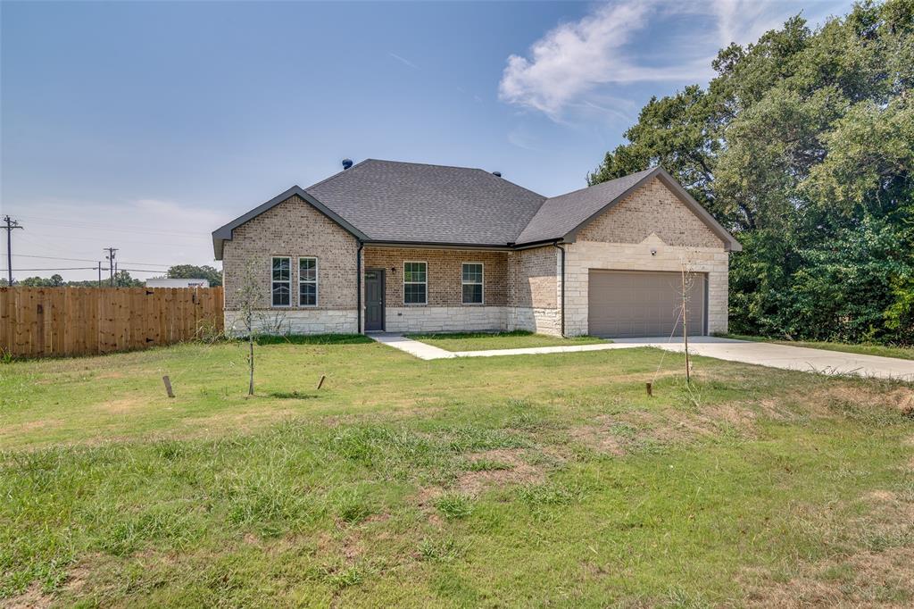 701 Lakeland Drive