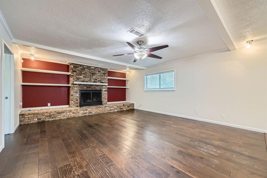 2700 Blackwood Drive