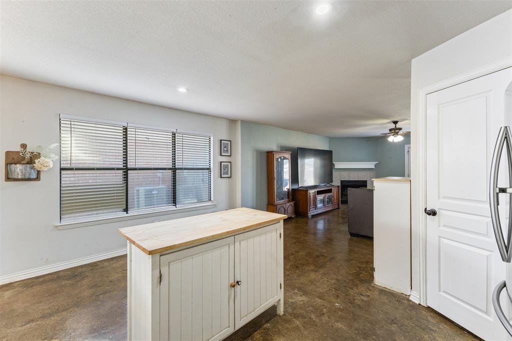 N Beach Village At Summerfields - Residential