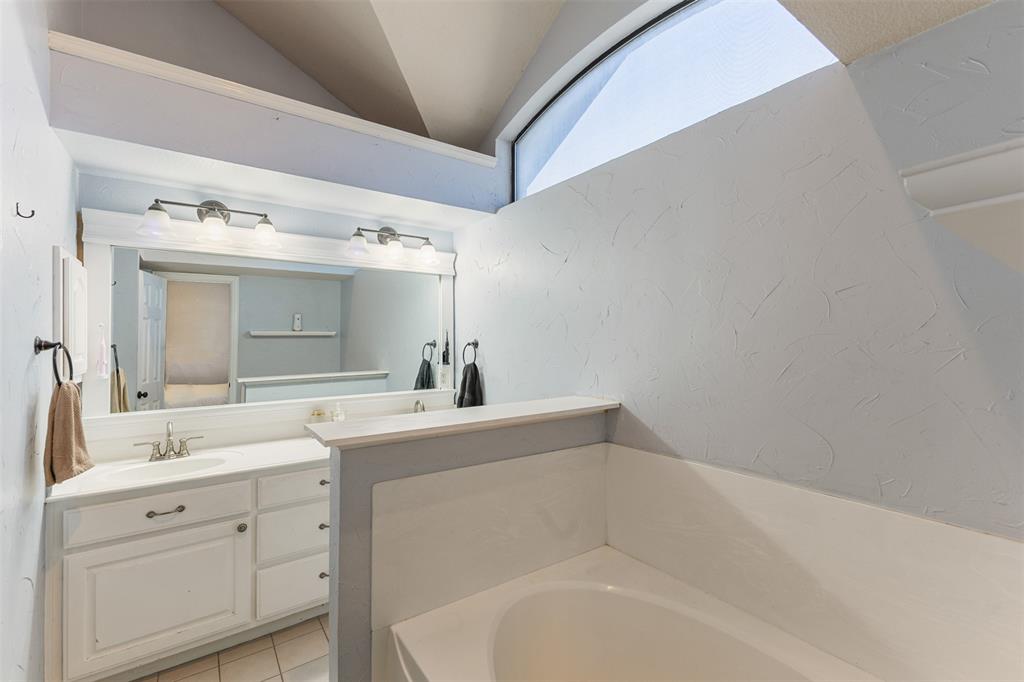 N Beach Village At Summerfields - Residential