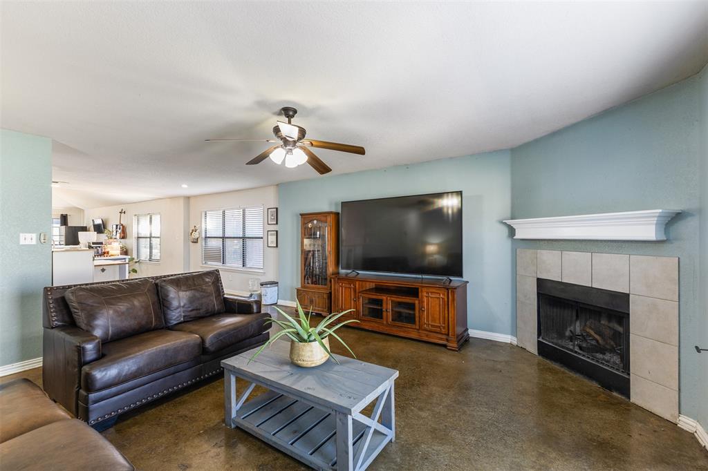 N Beach Village At Summerfields - Residential