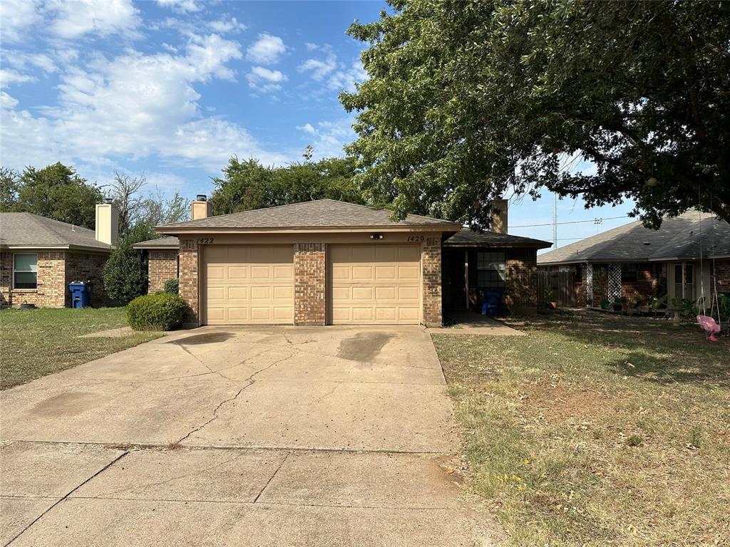 1420 Briar Circle