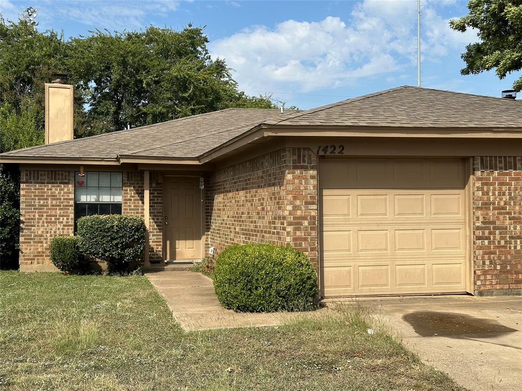 1420 Briar Circle