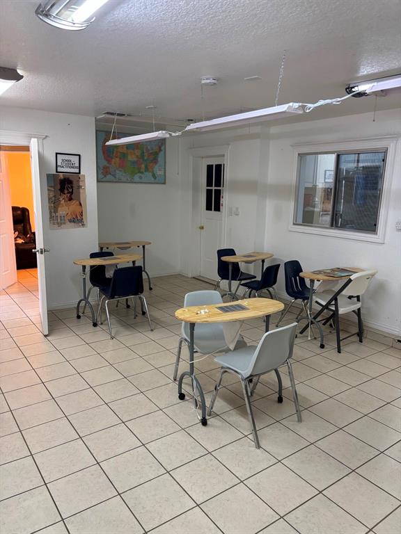 Turner Sub - Commercial Sale