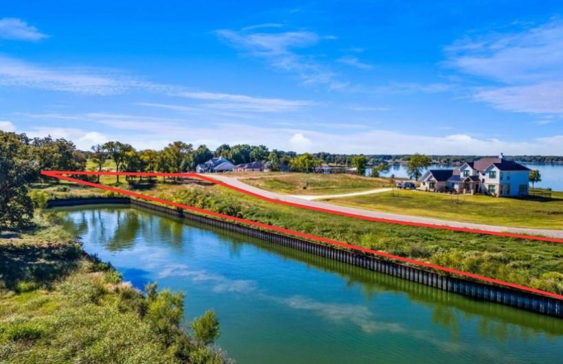 Admiral Shores on Richland Chambers Lake - Land