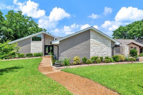 222 Sovereign Court Rockwall TX 75032