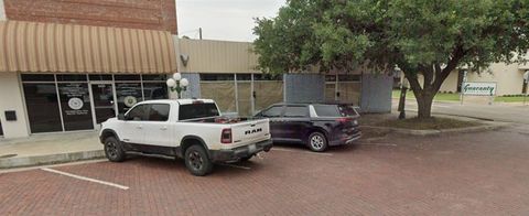 Photo of 1102 Main Street, Commerce, TX 75428 (MLS # 21058897)