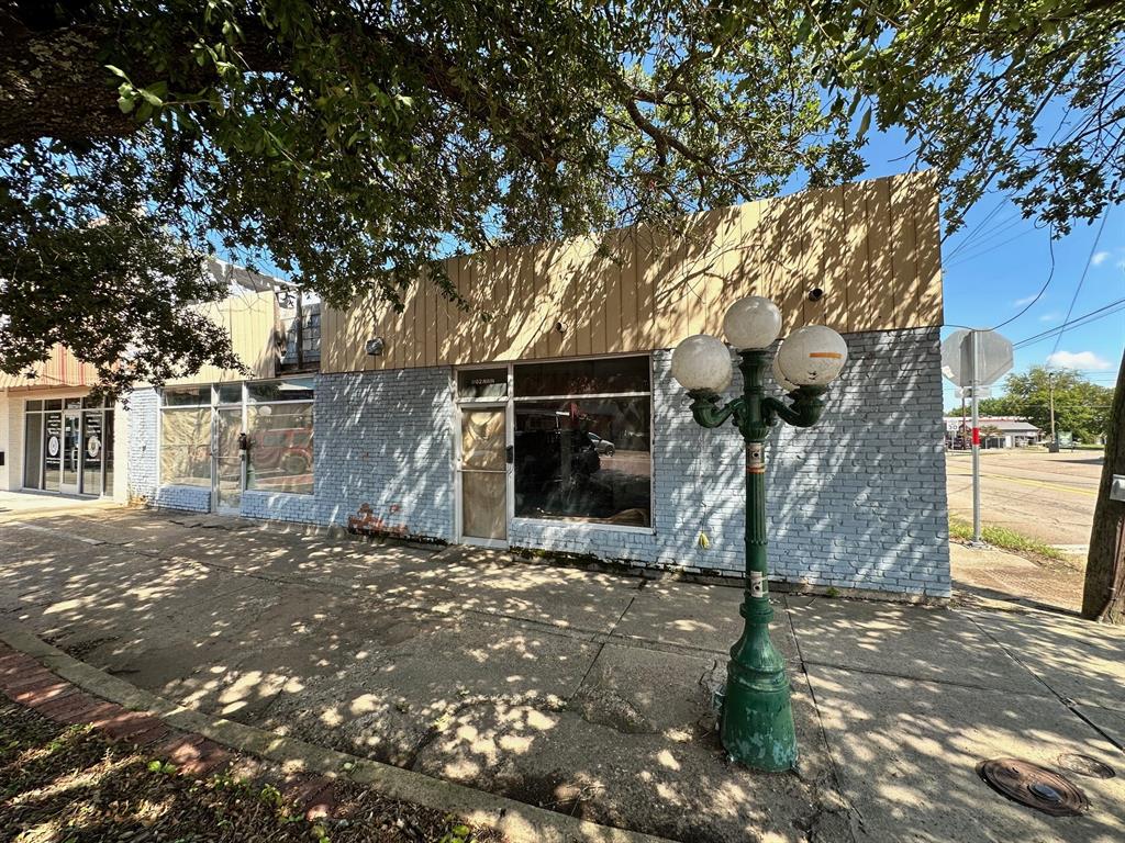 1102 Main Street