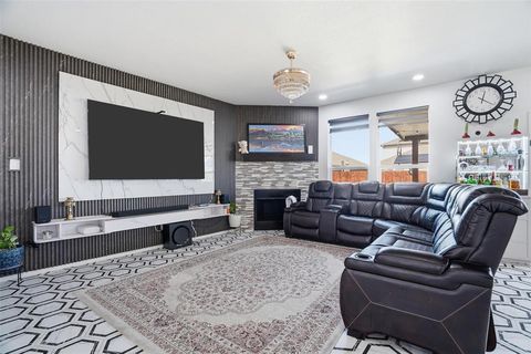 Tiny photo for 2337 Buelingo Lane, Fort Worth, TX 76131 (MLS # 21193615)