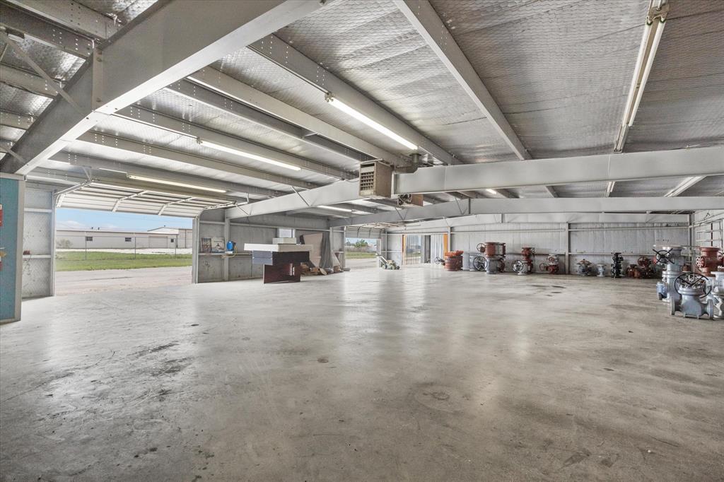 A MC BRAYER - Commercial Sale