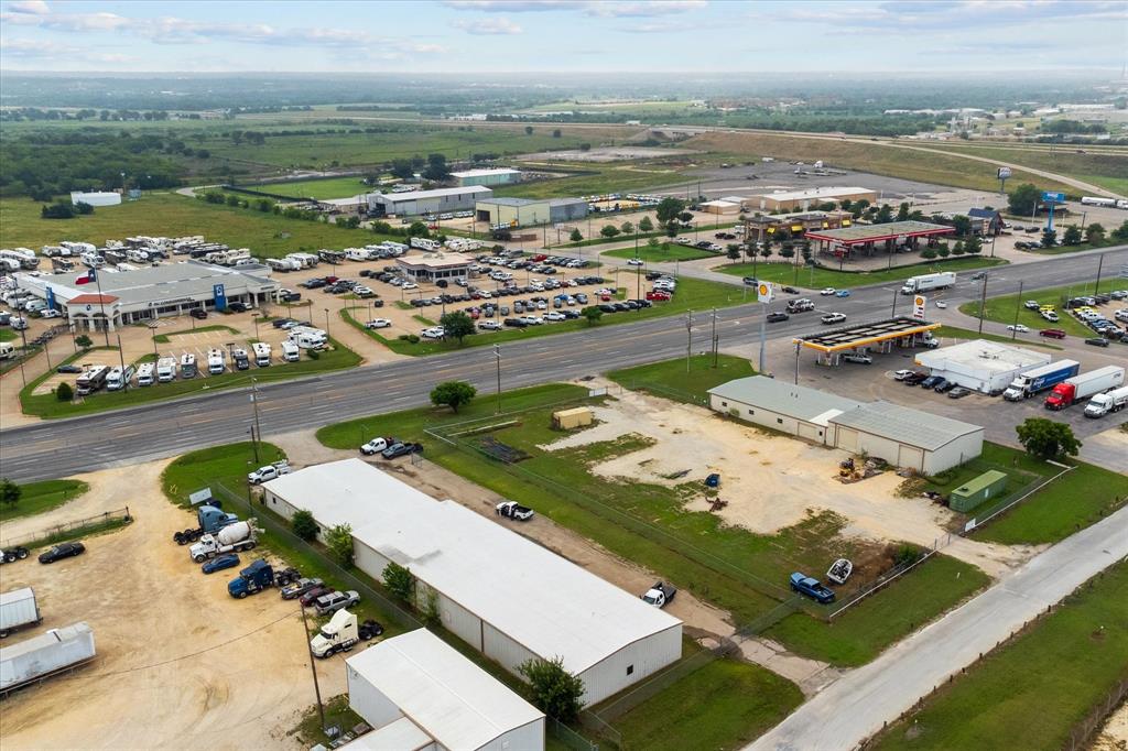 A MC BRAYER - Commercial Sale