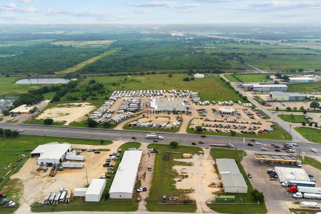 A MC BRAYER - Commercial Sale