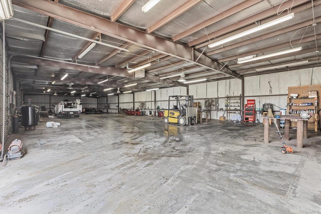 A MC BRAYER - Commercial Sale