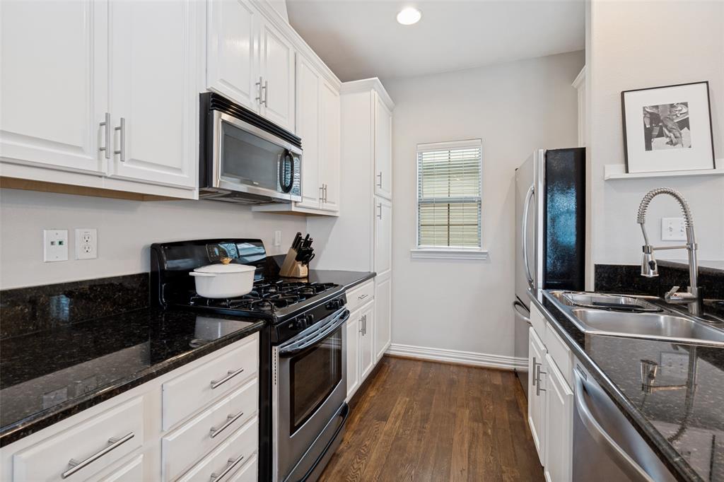Lakewood Twnhms - Residential