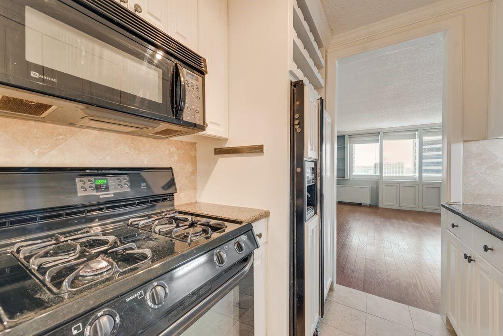 TWENTY-ONE TURTLE CREEK CONDOS - Residential