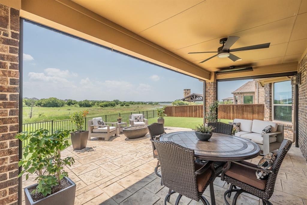 1233 Clearwater Drive