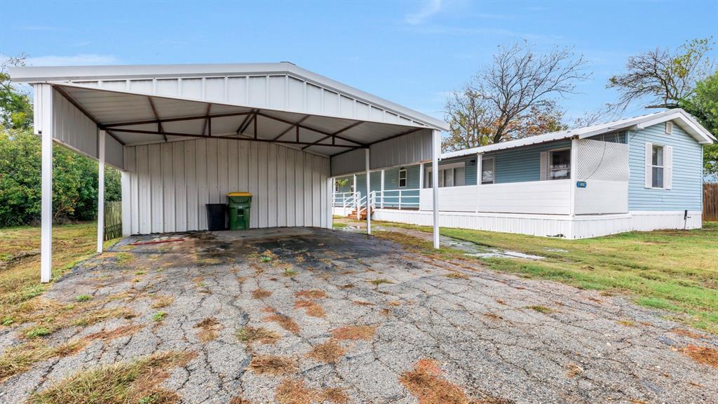 ABST 591 TR 15 J MC KINNEY - Residential