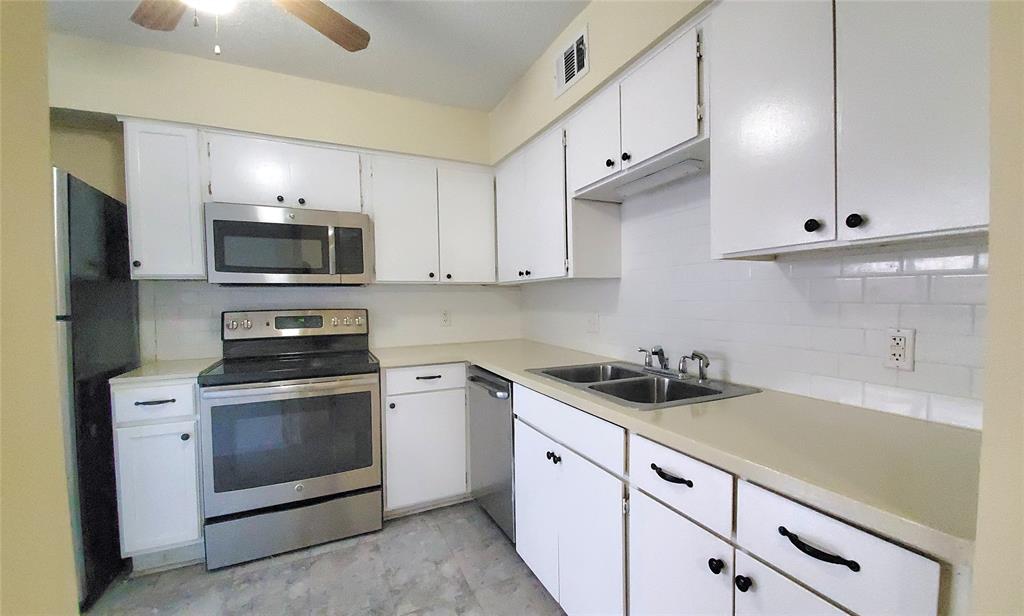 Richardson Life Style Twnhms - Residential Lease