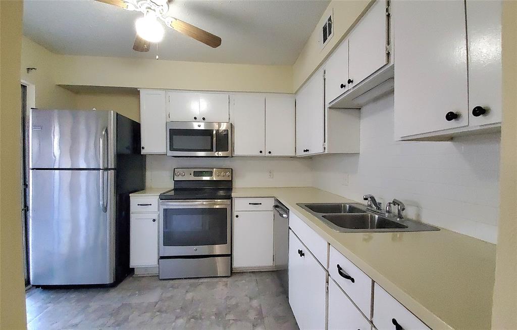 Richardson Life Style Twnhms - Residential Lease