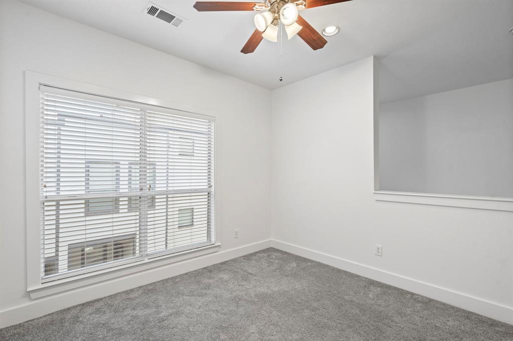 Carreras Twnhms Condos - Residential