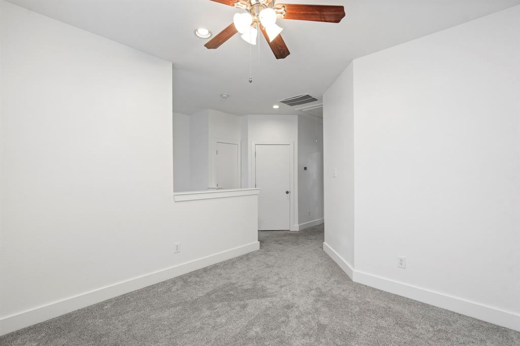 Carreras Twnhms Condos - Residential